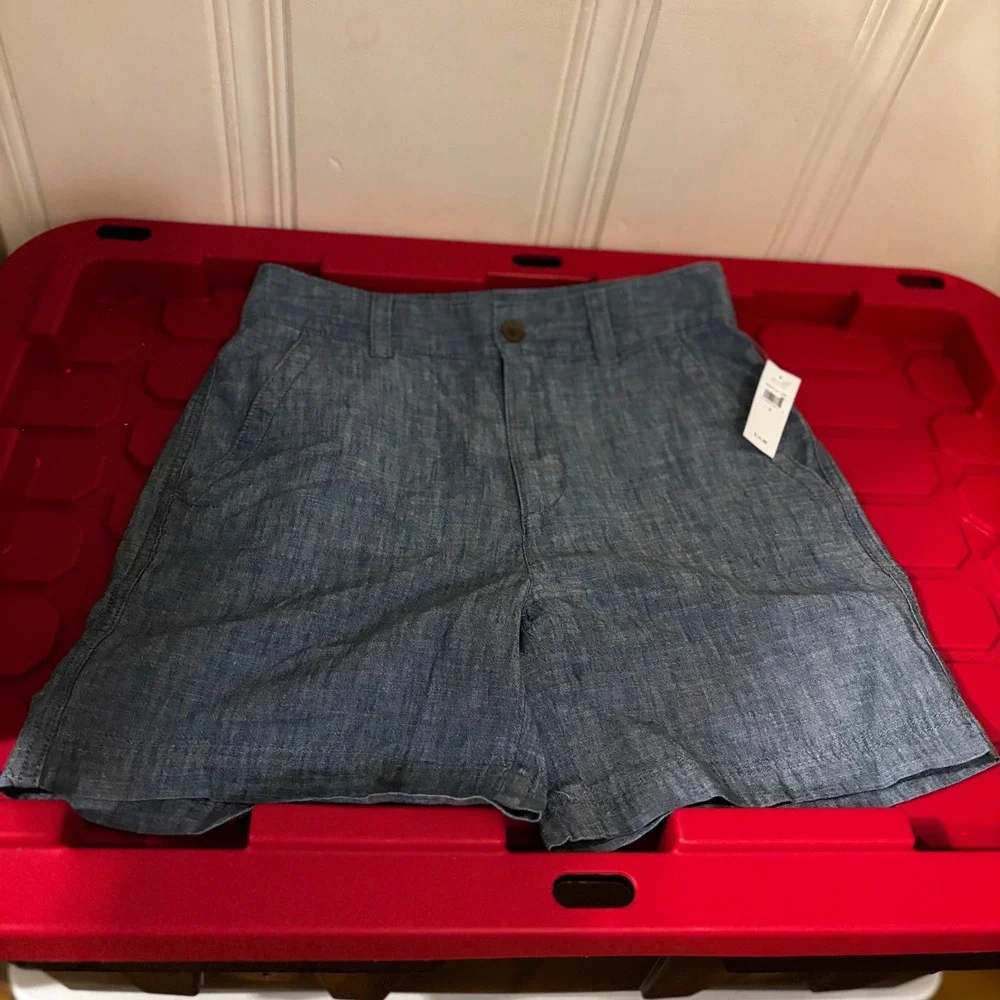 GAP Women's Shorts Size 2 NWT Blue Chambray Lightweight Casual Girlfriend Khaki